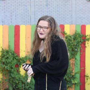 Meet your Posher, Annie